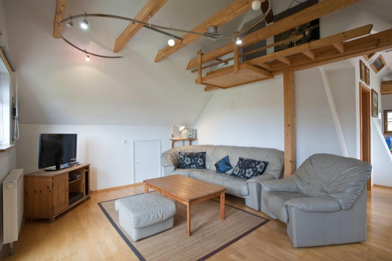 Wetzel Apartment *